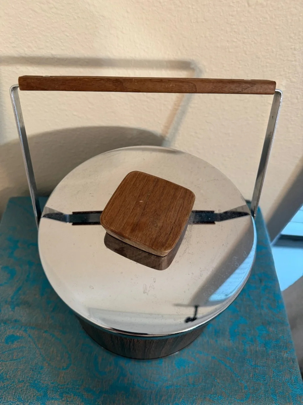 Vintage Mid Century ATAPCO Faux Wood & Chrome Steel Ice Bucket Collectible!